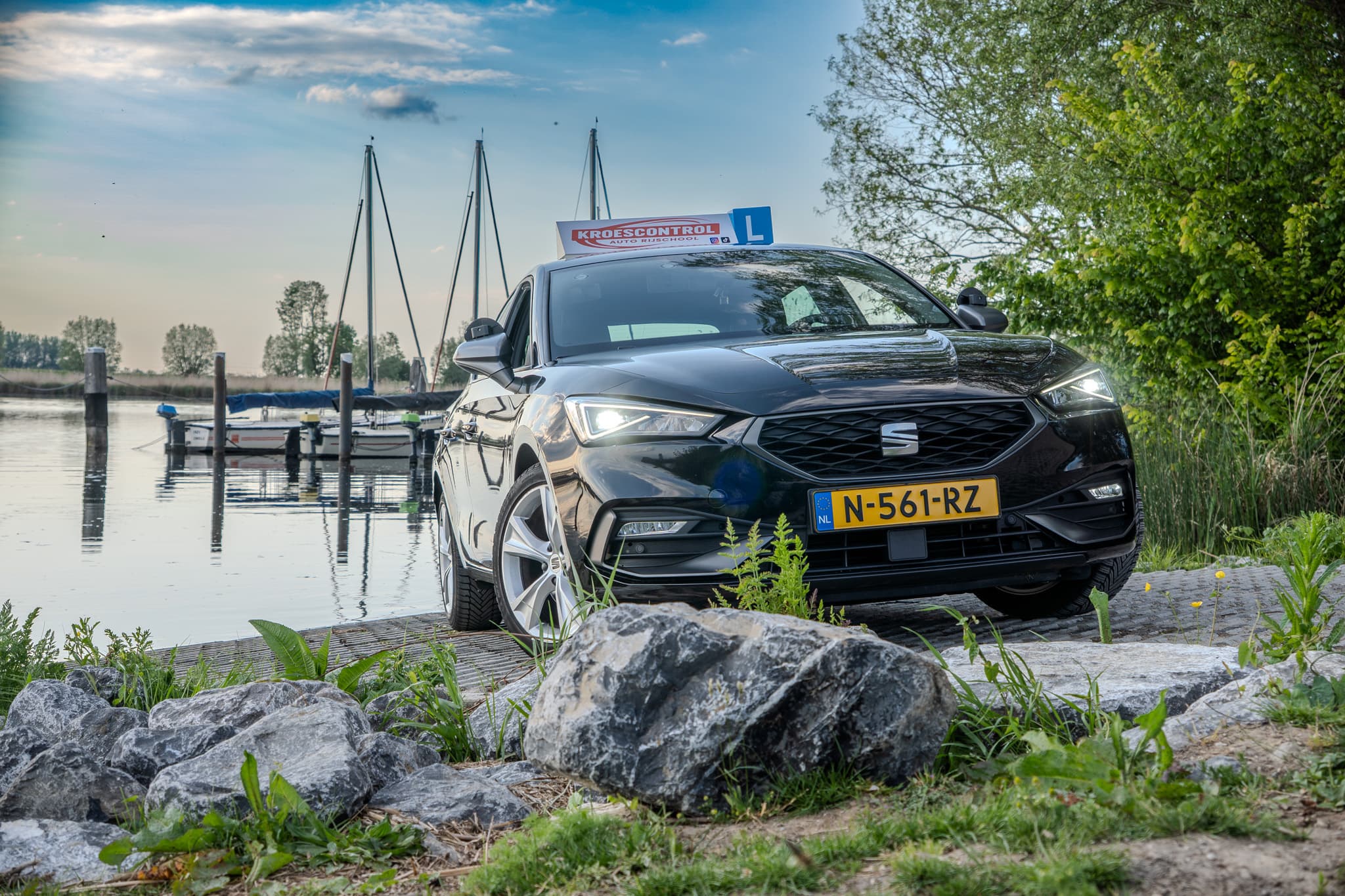 Kroescontrol lesauto – Seat Leon FR bij het water in Zwolle